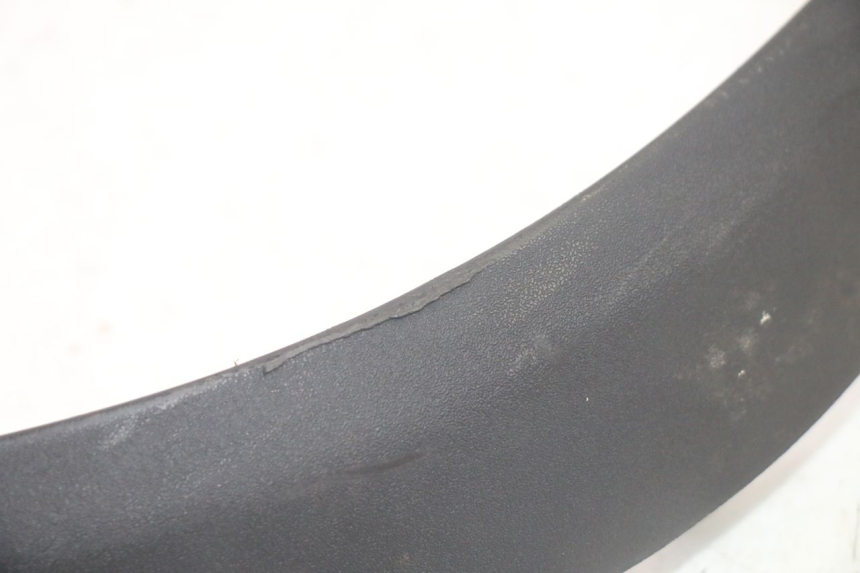 photo de LATERAL DIANTEIRO ESQUERDO PIAGGIO MP3 HPE 350 (2018 - 2020) - Detalhe da peça