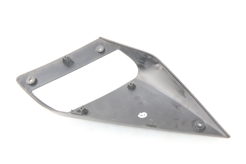 photo de LATERAL DIANTEIRO ESQUERDO GILERA NEXUS 125 (2009 - 2013) - Detalhe da peça