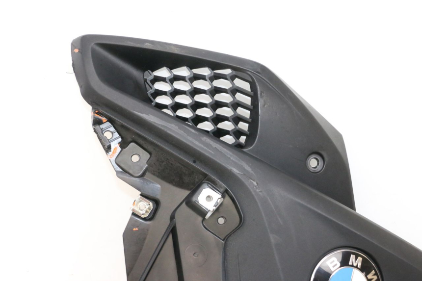 photo de LATERAL DIANTEIRO ESQUERDO BMW R GS 1250 (2021 - 2024) - Marcações e referências