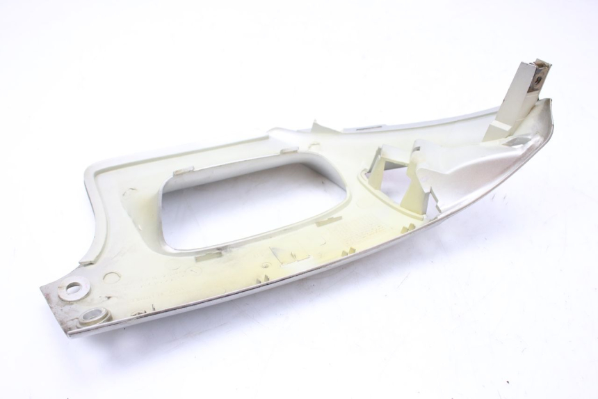 photo de LATERAL DIANTEIRO ESQUERDO PEUGEOT SPEEDFIGHT LC 50 (1996 - 2002) - Outro ângulo de visão