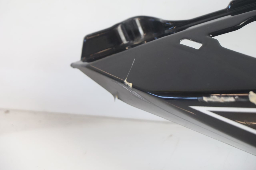 photo de PAINEL LATERAL DIANTEIRO ESQUERDO CAN-AM SPYDER RS 1000 (2008 - 2012) - Zoom do estado de desgaste