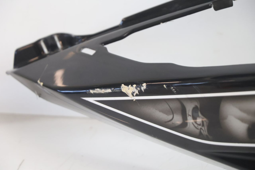 photo de PAINEL LATERAL DIANTEIRO ESQUERDO CAN-AM SPYDER RS 1000 (2008 - 2012) - Outro ângulo de visão