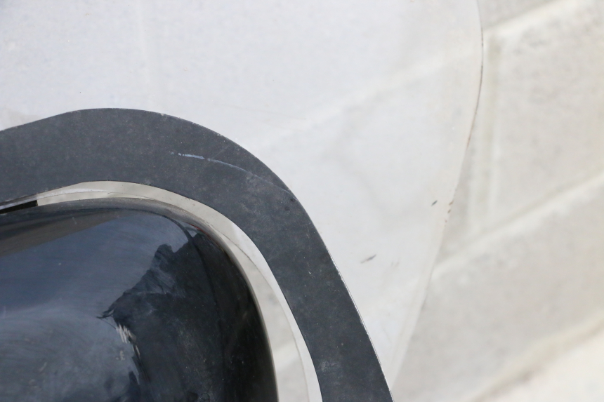 photo de PAINEL LATERAL DIANTEIRO ESQUERDO RENAULT TWIZY 45 (2012 - 2019) - Peça verificada