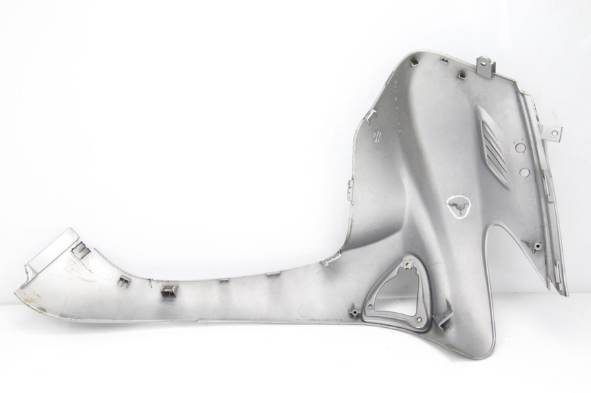 photo de LATERAL DIANTEIRO ESQUERDO SUZUKI UC EPICURO 125 (1999 - 2003) - Detalhe da peça