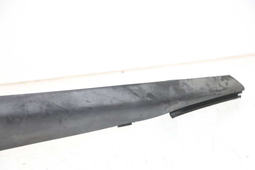 photo de LATERAL DIANTEIRO ESQUERDO YAMAHA X-MAX XMAX 250 (2006 - 2009) - Vista geral