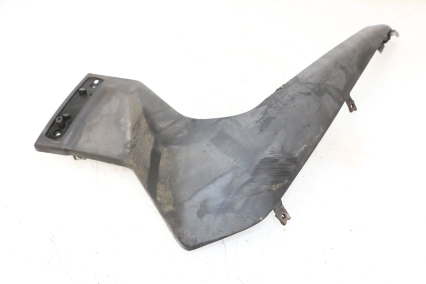 photo de LATERAL DIANTEIRO ESQUERDO YAMAHA XMAX X-MAX 125 (2006 - 2009) - Pontos de fixação