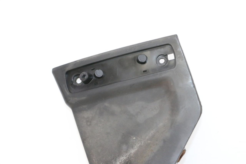 photo de LATERAL DIANTEIRO ESQUERDO YAMAHA XMAX X-MAX 125 (2006 - 2009) - Peça verificada