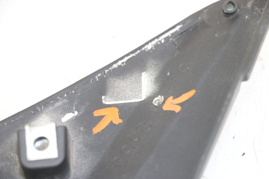 photo de LATERAL DIANTEIRO ESQUERDO YAMAHA X-MAX XMAX ABS 250 (2010 - 2014) - Detalhe da peça