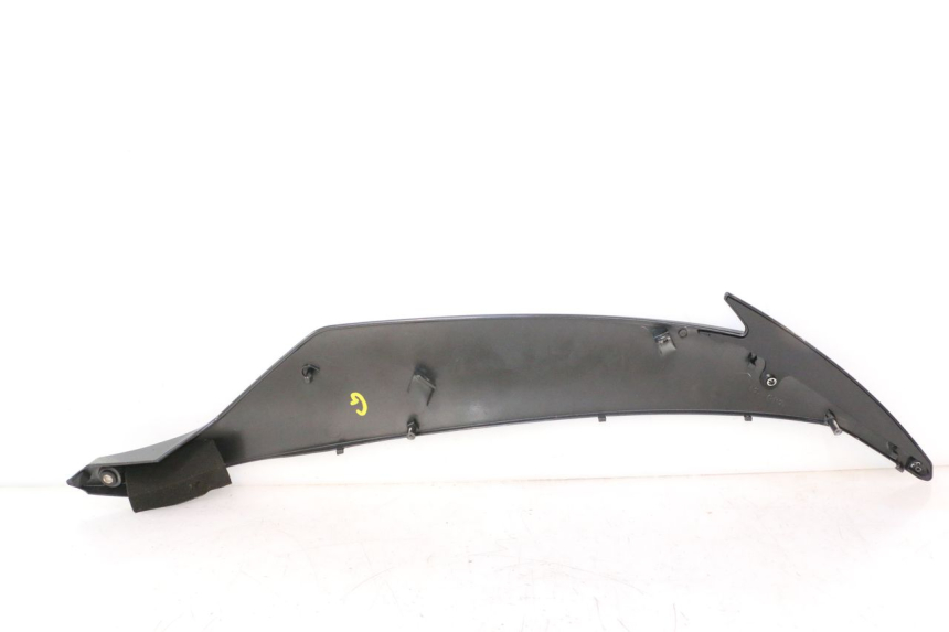 photo de PAINEL LATERAL DIANTEIRO ESQUERDO YAMAHA YZF R6 600 (2008 - 2009) - Detalhes característicos