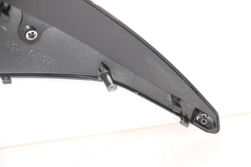 photo de PAINEL LATERAL DIANTEIRO ESQUERDO YAMAHA YZF R6 600 (2008 - 2009) - Ampliação dos componentes