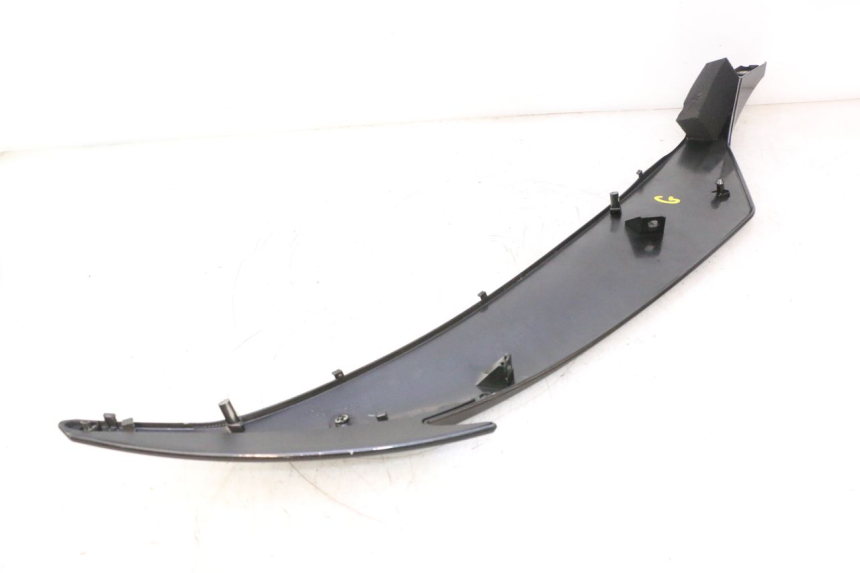 photo de PAINEL LATERAL DIANTEIRO ESQUERDO YAMAHA YZF R6 600 (2008 - 2009) - Zoom de qualidade
