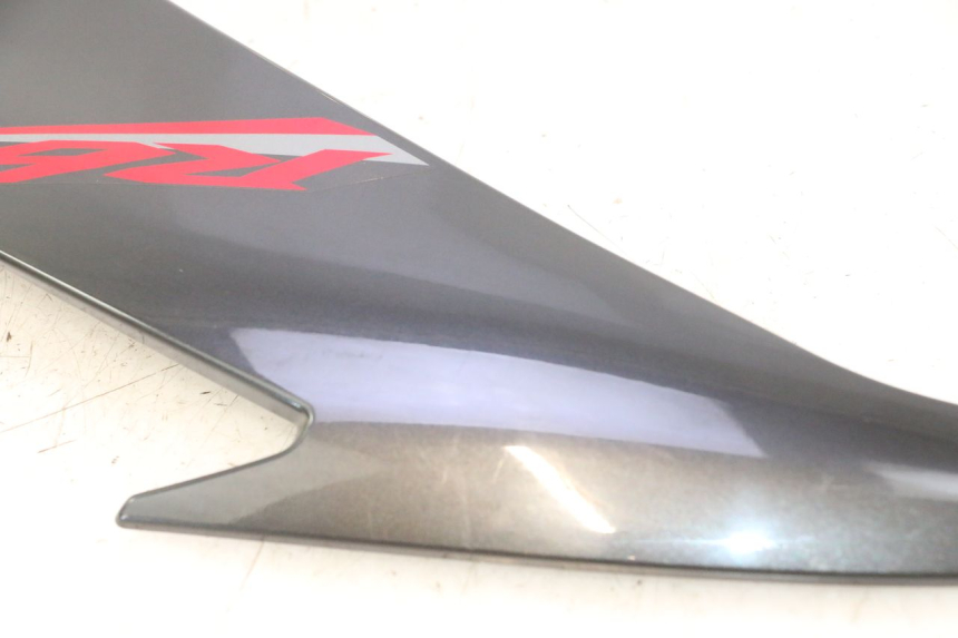 photo de PAINEL LATERAL DIANTEIRO ESQUERDO YAMAHA YZF R6 600 (2008 - 2009) - Estado da superfície