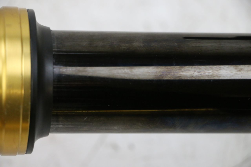 photo de FORQUILHA SUZUKI GSXR GSX-R 1000 (2003 - 2004) - Pontos de fixação