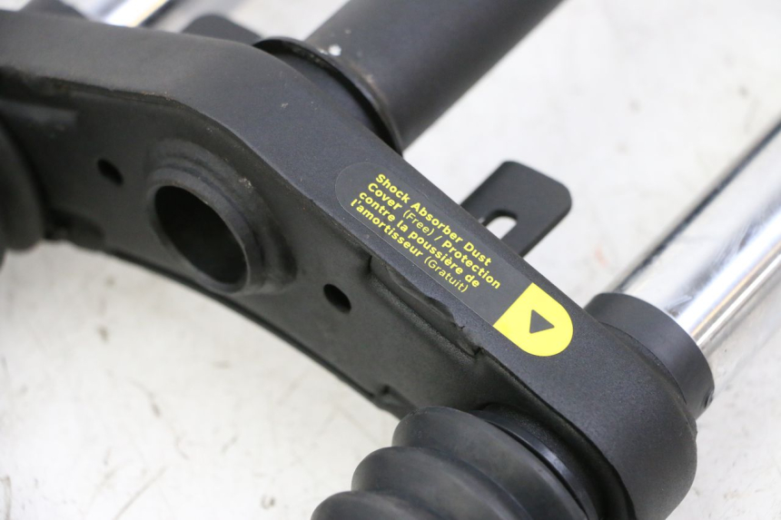 photo de FORQUILHA SEGWAY NINEBOT ZT3 PRO 1 - Outro ângulo de visão