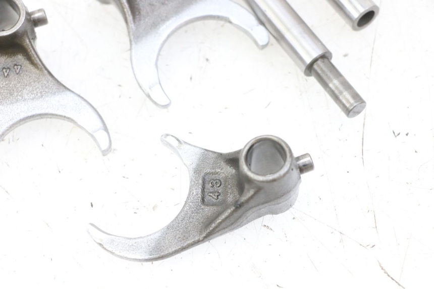 photo de GARFO DE CAIXA KAWASAKI KX F KXF 450 (2009 - 2011) - Pontos de fixação