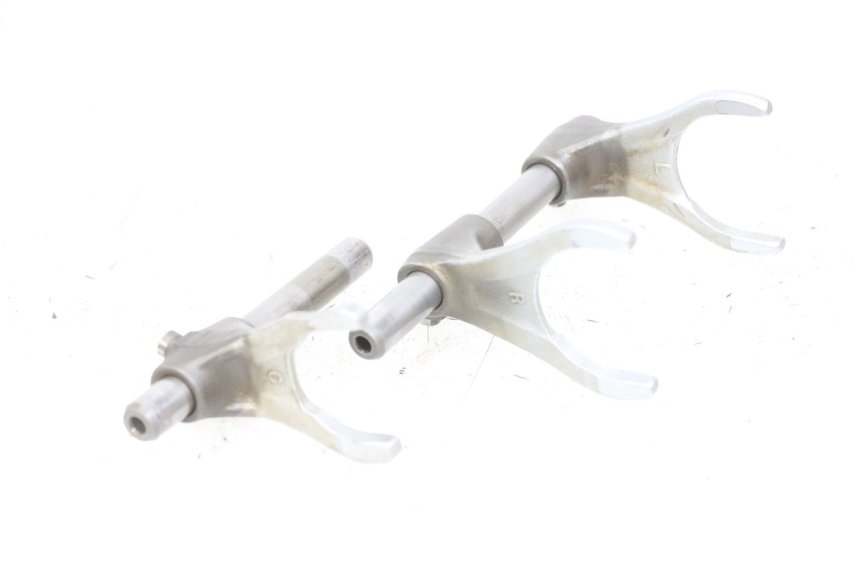 photo de GARFO DE CAIXA YAMAHA FZS FAZER 600 (2001 - 2003) - Outro ângulo de visão