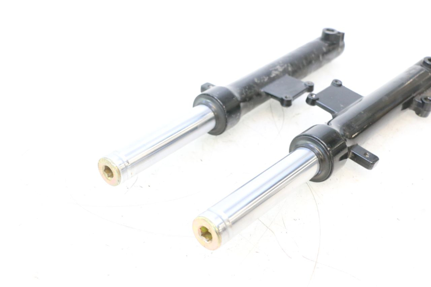 photo de GUARDA-POÓ DA FORQUILHA KYMCO AGILITY 4T 50 (2018 - 2022) - Vista geral