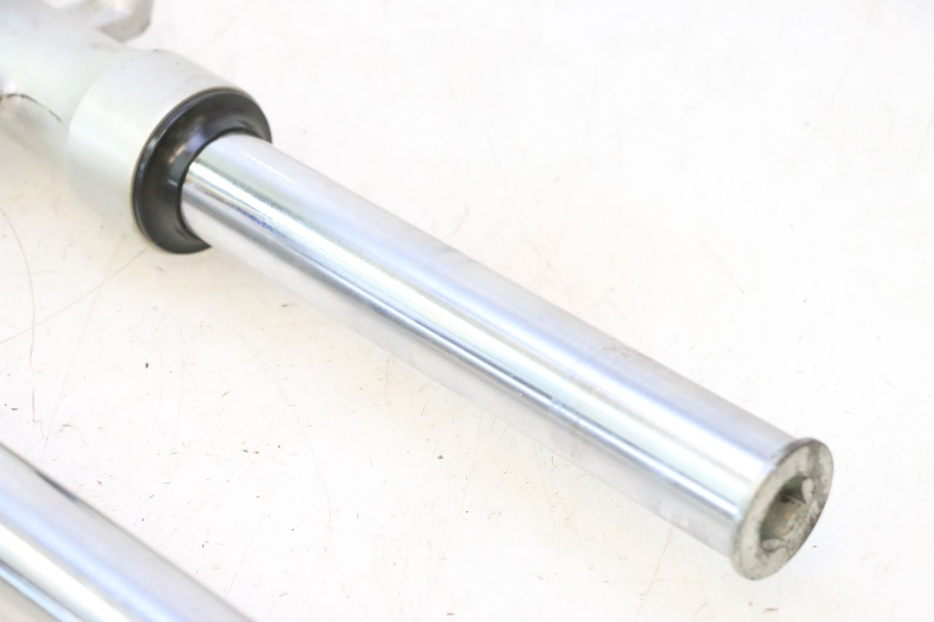 photo de MANGA DE GARFO SUZUKI BURGMAN 125 (2007 - 2014) - Inspeção visual
