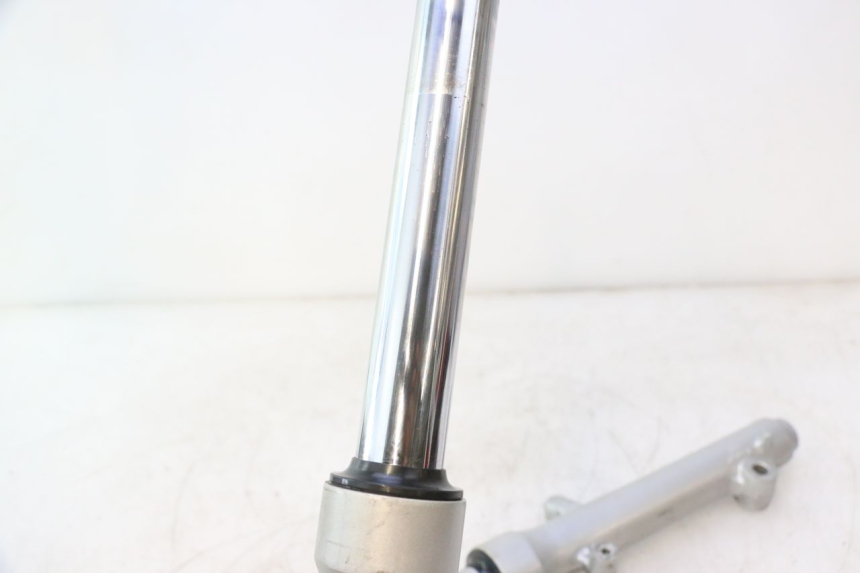photo de MANGA DE GARFO SUZUKI BURGMAN 125 (2007 - 2014) - Outro ângulo de visão