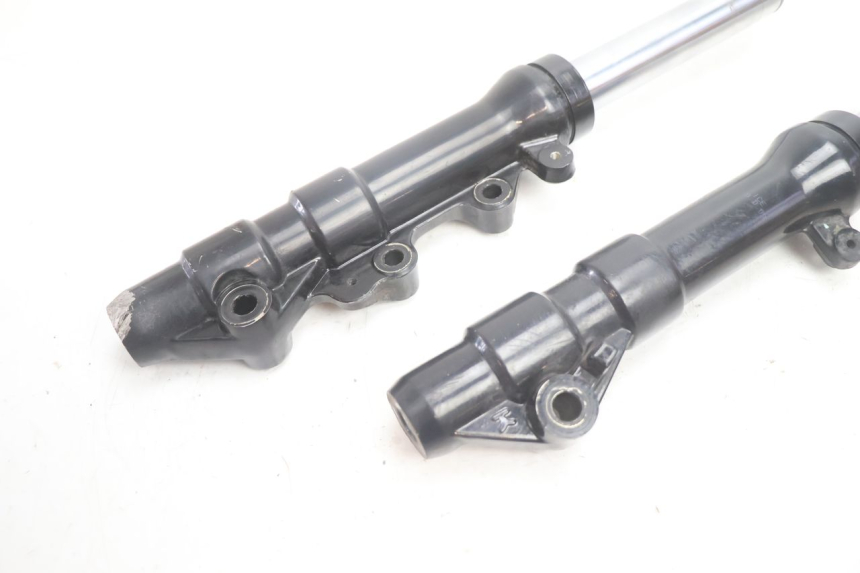 photo de GUARDA-POEIRA DA SUSPENSÃO DIANTEIRA YAMAHA BW'S BWS 125 (2010 - 2013) - Detalhe da peça