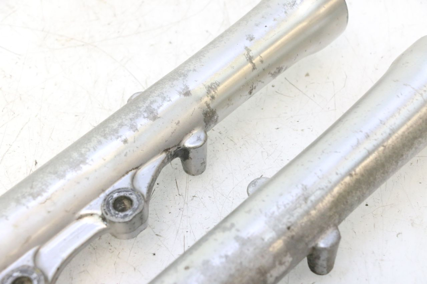 photo de MANGA DE HORQUILLA HONDA CB TWO FIFTY 250 (1991 - 2002) - Zoom do estado de desgaste