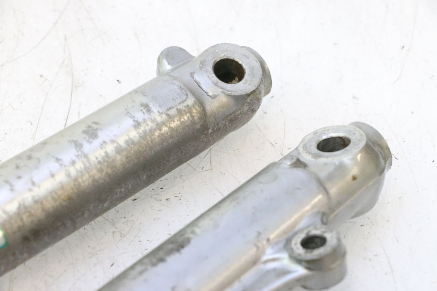photo de MANGA DE HORQUILLA HONDA CB TWO FIFTY 250 (1991 - 2002) - Pontos de fixação