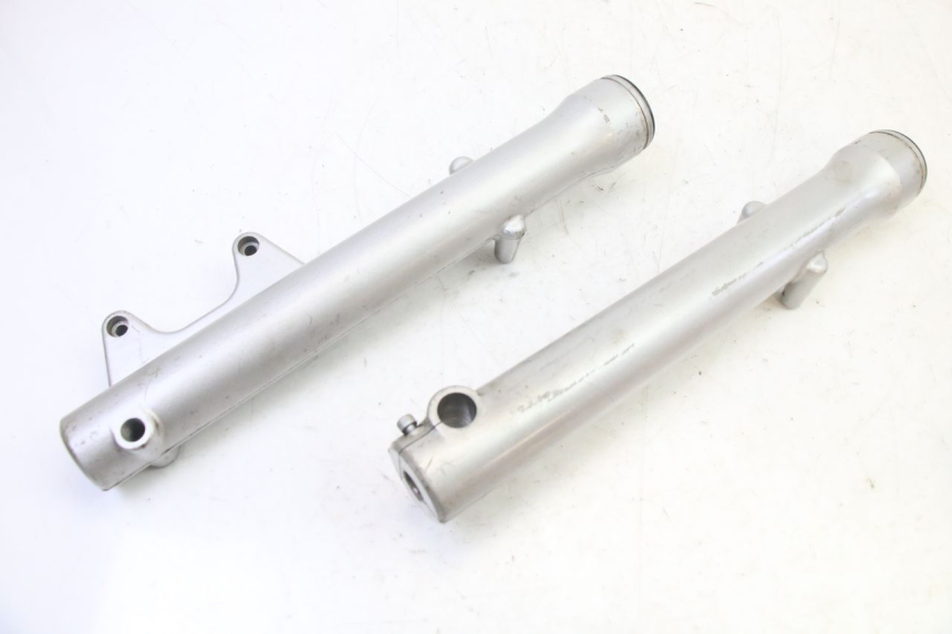 photo de GUARDA-POÓ DA SUSPENSÃO DIANTEIRA APRILIA CLASSIC 125 (1995 - 2001) - Vista principal