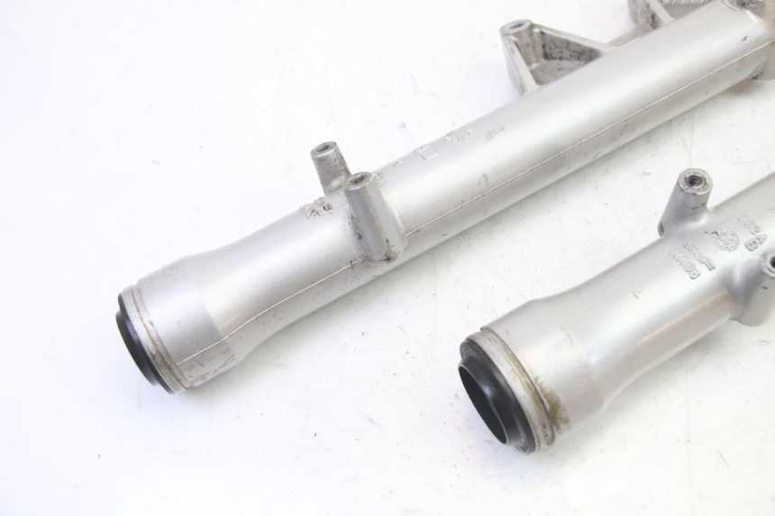 photo de GUARDA-POÓ DA SUSPENSÃO DIANTEIRA APRILIA CLASSIC 125 (1995 - 2001) - Ampliação técnica