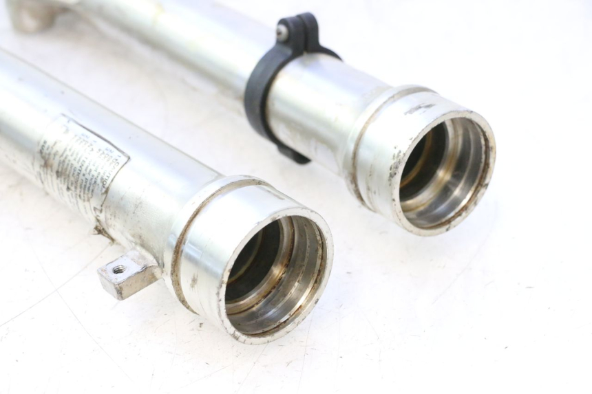 photo de MANGA DE HORQUILLA SUZUKI DR S 600 (1985 - 1989) - Peça verificada