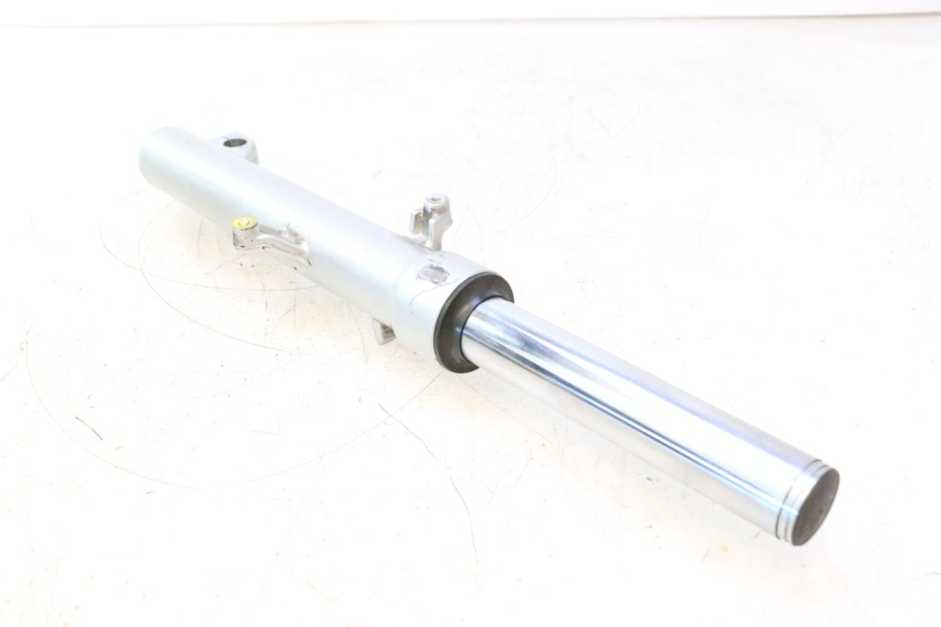 photo de TUBO DE GARFO DIREITO APRILIA ATLANTIC S 125 (2010 - 2013) - Zoom do estado de desgaste