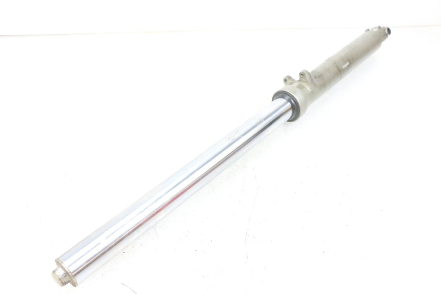 photo de GUARDA-PÓ DA FORQUILHA DIREITA YAMAHA FJ 3CX 1200 (1986 - 1996) - Detalhe da peça