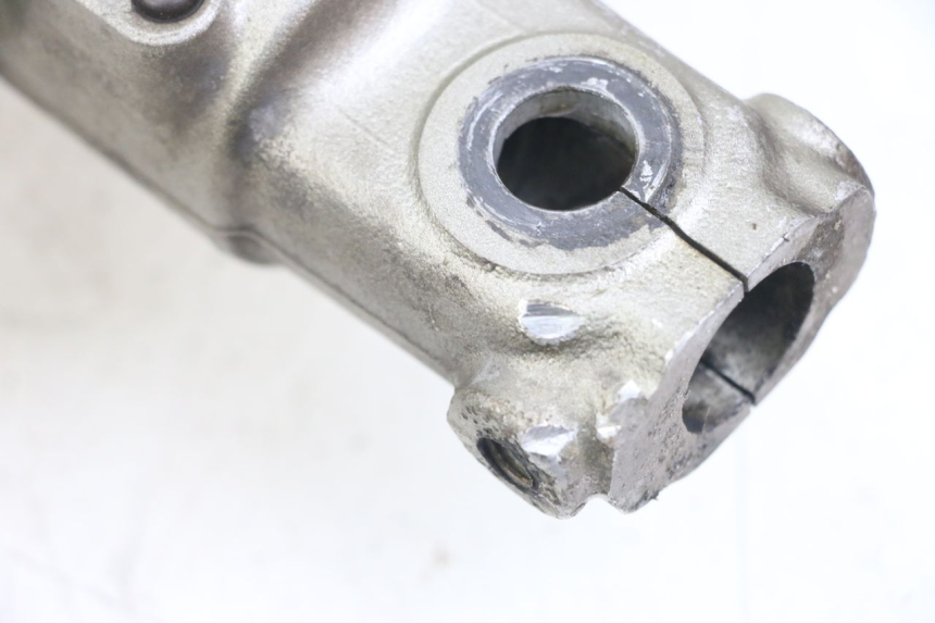 photo de GUARDA-PÓ DA FORQUILHA DIREITA YAMAHA FJ 3CX 1200 (1986 - 1996) - Outro ângulo de visão