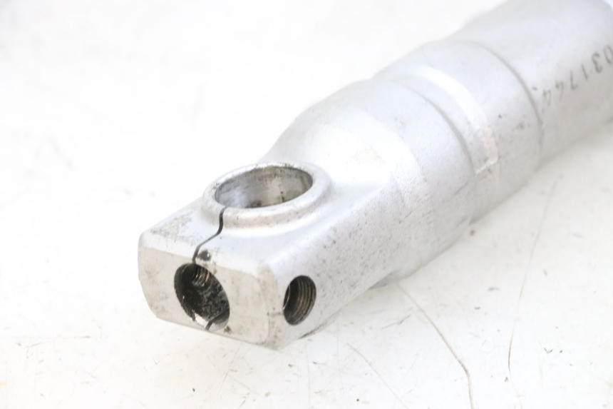 photo de GUARDA-PÓ DA FORQUILHA DIREITA YAMAHA FZ6 N FAZER 600 (2004 - 2006) - Zoom do estado de desgaste