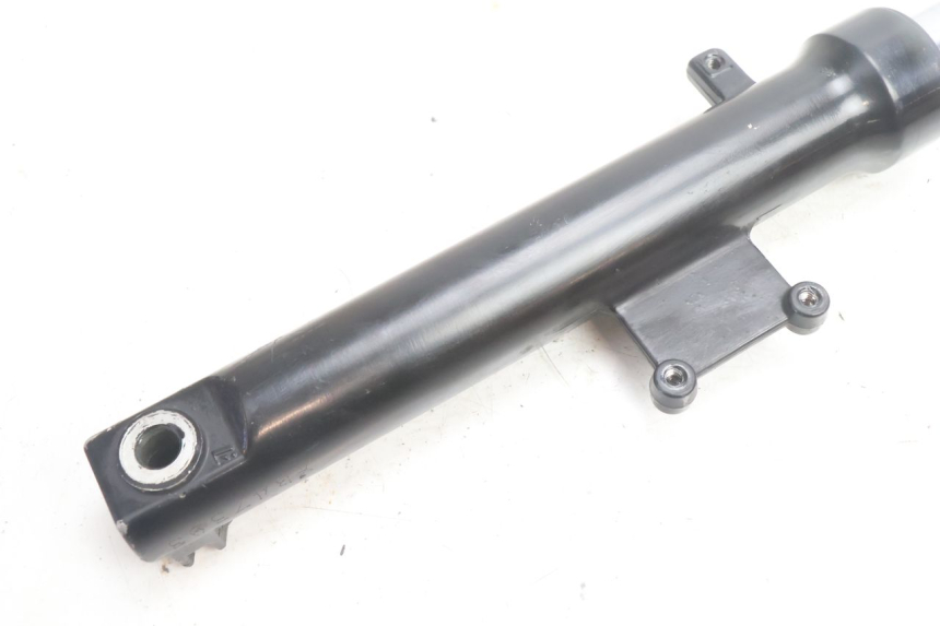 photo de TUBO DE GARFO DIREITO SYM ORBIT III 3 4T 50 (2021 - 2025) - Detalhe da peça