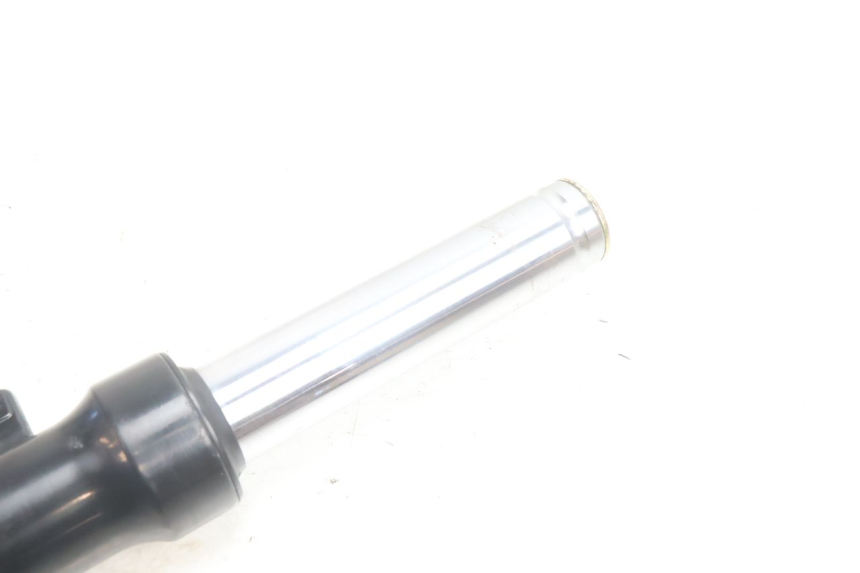 photo de TUBO DE GARFO DIREITO SYM ORBIT III 3 4T 50 (2021 - 2025) - Zoom do estado de desgaste