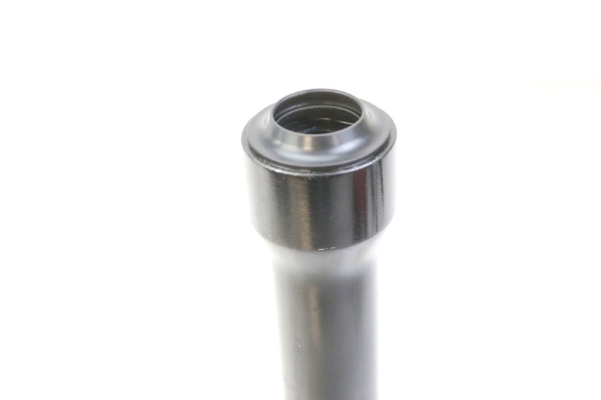photo de GUARDA-PÓ DA FORQUILHA DIREITA PEUGEOT TWEET 4T 50 (2023 - 2025) - Detalhe da peça