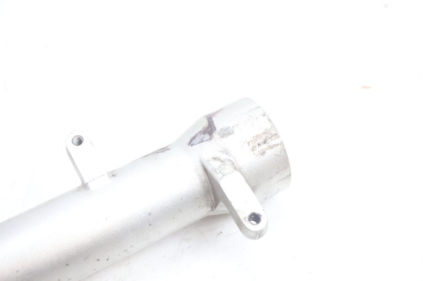 photo de TUBO DE GARFO DIREITO PEUGEOT SATELIS 125 (2006 - 2009) - Pontos de fixação