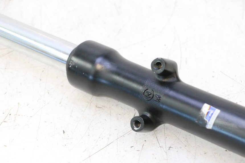photo de TUBO DE GARFO DIREITO YAMASAKI STREET 50 (2013 - 2018) - Ampliação técnica