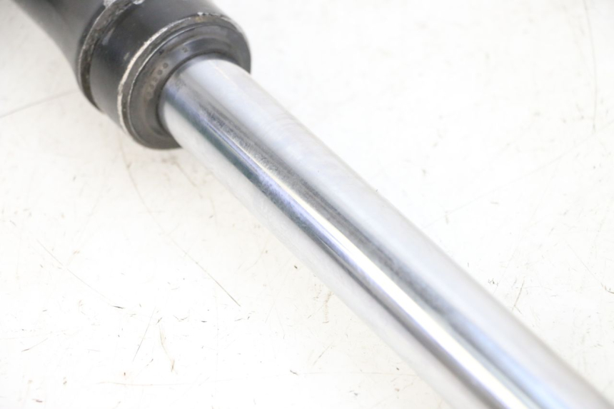photo de GUARDA-PÓ DA FORQUILHA DIREITA YAMAHA TTR 125 (2000 - 2020) - Ampliação técnica