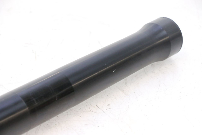 photo de TUBO DE GARFO DIREITO YAMAHA YZF R6 600 (2008 - 2009) - Ampliação técnica