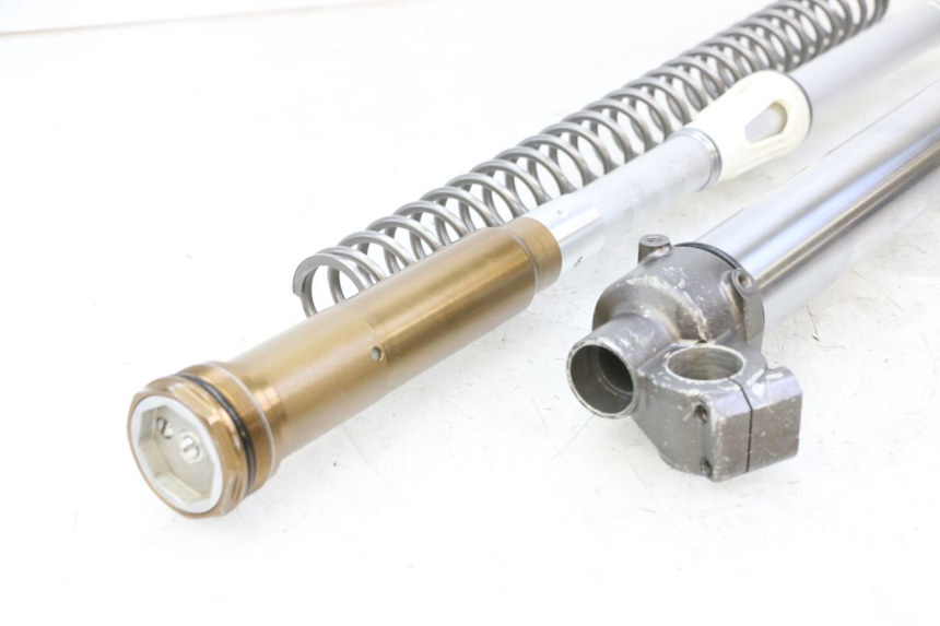 photo de GUARDA-PÓ DA FORQUILHA DIREITA YAMAHA YZF YZ-F 450 (2014 - 2016) - Estrutura - ampliação