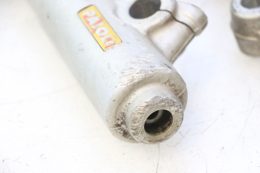 photo de GUARDA-POEIRA DA SUSPENSÃO DIANTEIRA PEUGEOT ELYSTAR 50 (2002 - 2014) - Detalhes característicos