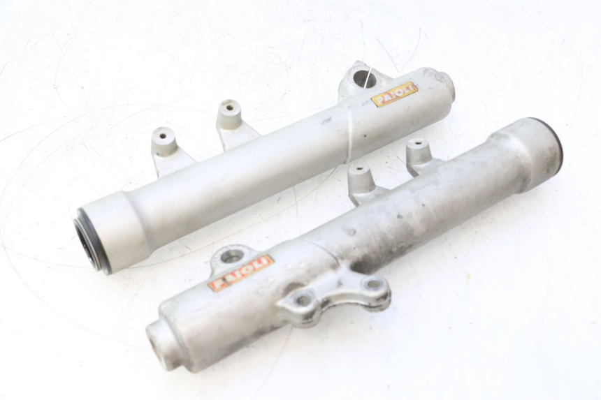 photo de GUARDA-POEIRA DA SUSPENSÃO DIANTEIRA PEUGEOT ELYSTAR 50 (2002 - 2014) - Vista de perto
