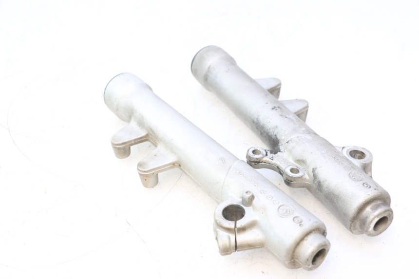 photo de GUARDA-POEIRA DA SUSPENSÃO DIANTEIRA PEUGEOT ELYSTAR 50 (2002 - 2014) - Zoom do estado de desgaste