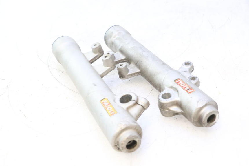 photo de GUARDA-POEIRA DA SUSPENSÃO DIANTEIRA PEUGEOT ELYSTAR 50 (2002 - 2014) - Marcações e referências