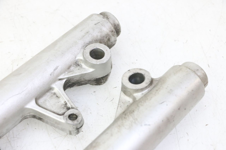 photo de GUARDA-POÓ DA FORQUILHA HONDA FES S-WING SWING ABS 125 (2007 - 2015) - Peça verificada