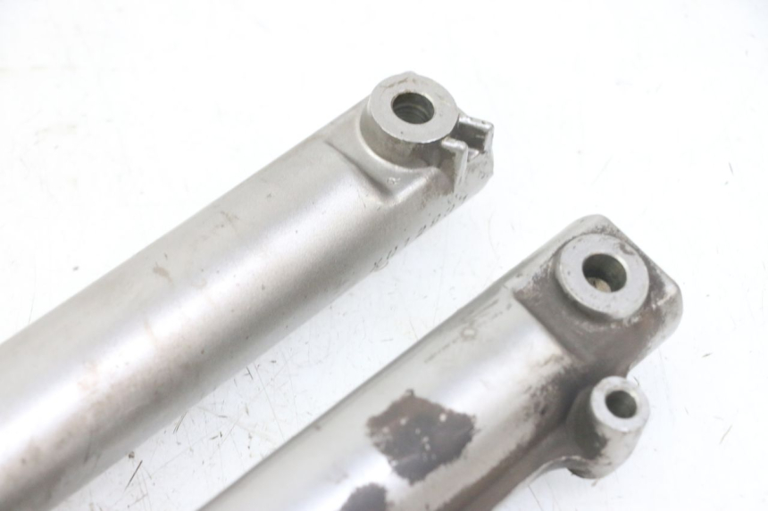 photo de GUARDA-POEIRA DA SUSPENSÃO DIANTEIRA SYM FIDDLE 2 S 125 (2012 - 2014) - Peça verificada