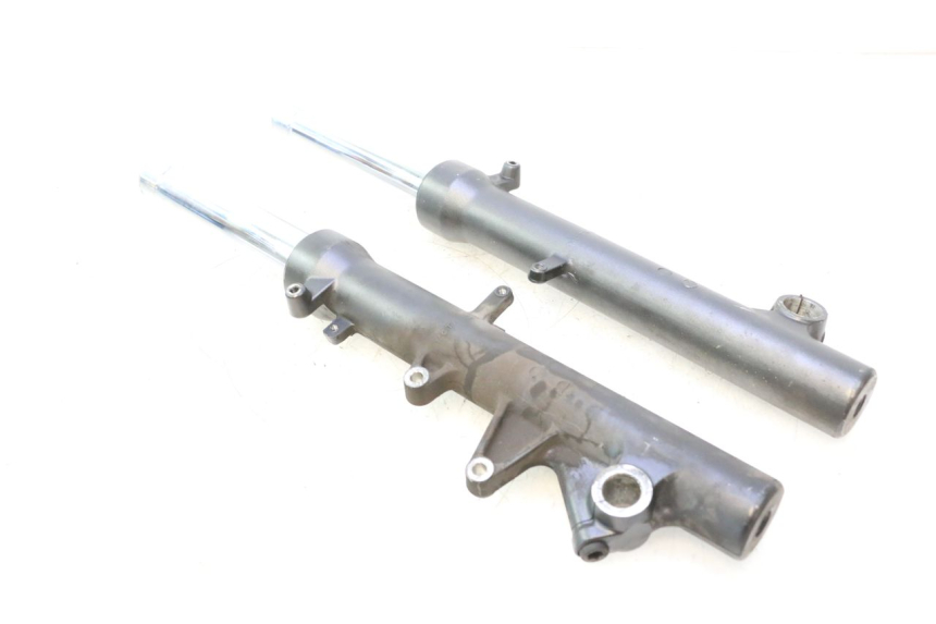 photo de GUARDA-POÓ DA FORQUILHA HONDA FJS SILVER WING SILVERWING 400 (2005 - 2008) - Pontos de fixação