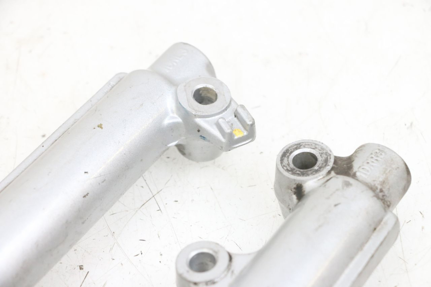 photo de GUARDA-POÓ DA FORQUILHA MBK FLIPPER 115 (2013 - 2017) - Detalhes característicos