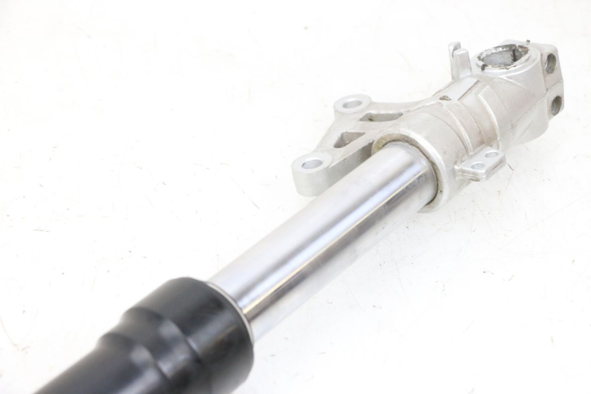 photo de TUBO DE GARFO ESQUERDO KSR CODE 125 (2018 - 2020) - Pontos de fixação